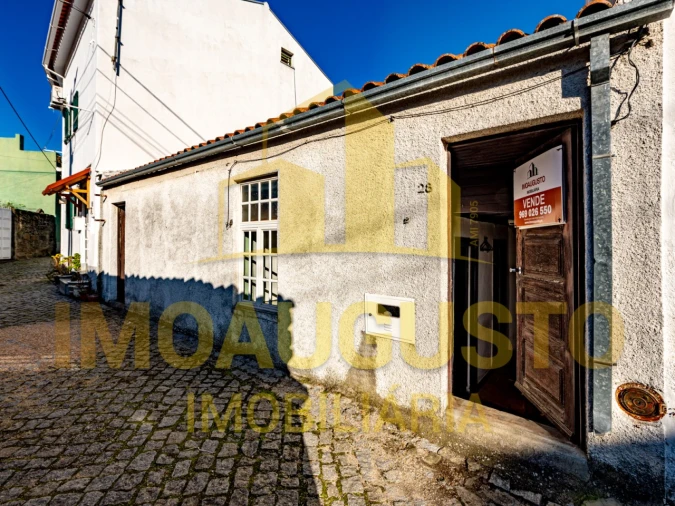 Moradia T2 para Venda em Lajeosa do Mondego Foto 1