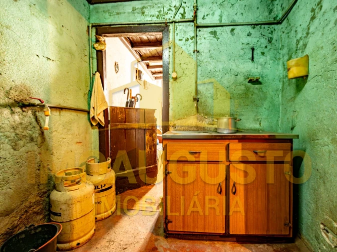 Moradia T2 para Venda em Lajeosa do Mondego Foto 9