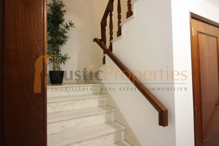 Moradia T3 para Venda em São Brás de Alportel Foto 11