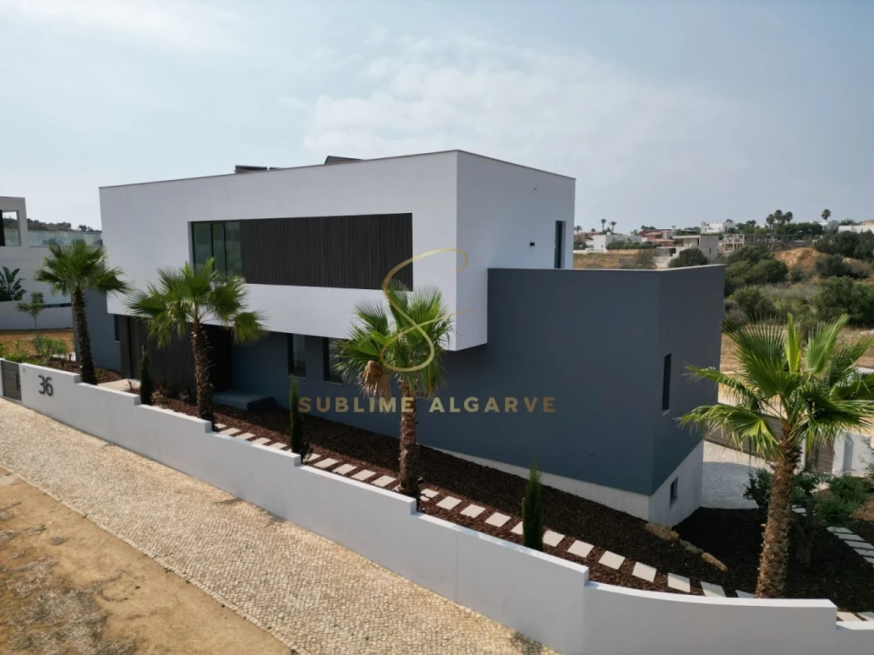 Moradia T4 para Venda em Lagos (São Sebastião e Santa Maria) Foto 6