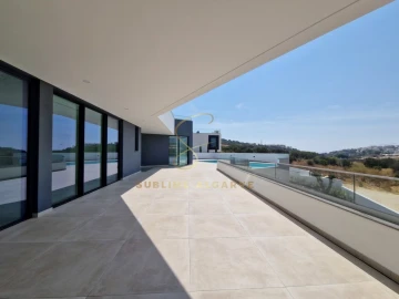Moradia T4 para Venda em Lagos (São Sebastião e Santa Maria)