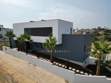 Moradia T4 para Venda em Lagos (São Sebastião e Santa Maria)