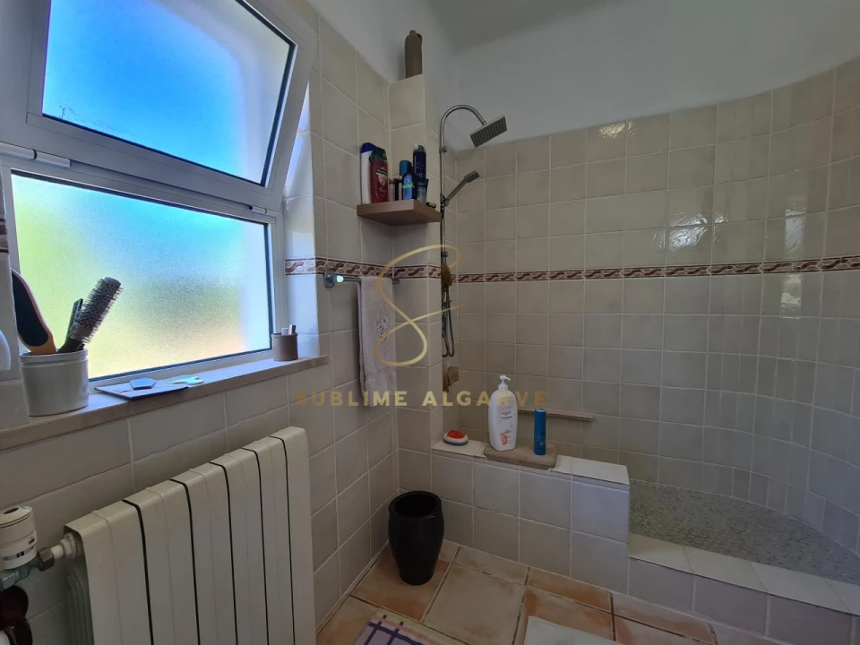 Moradia T4 para Venda em Bensafrim e Barão de São João Foto 18