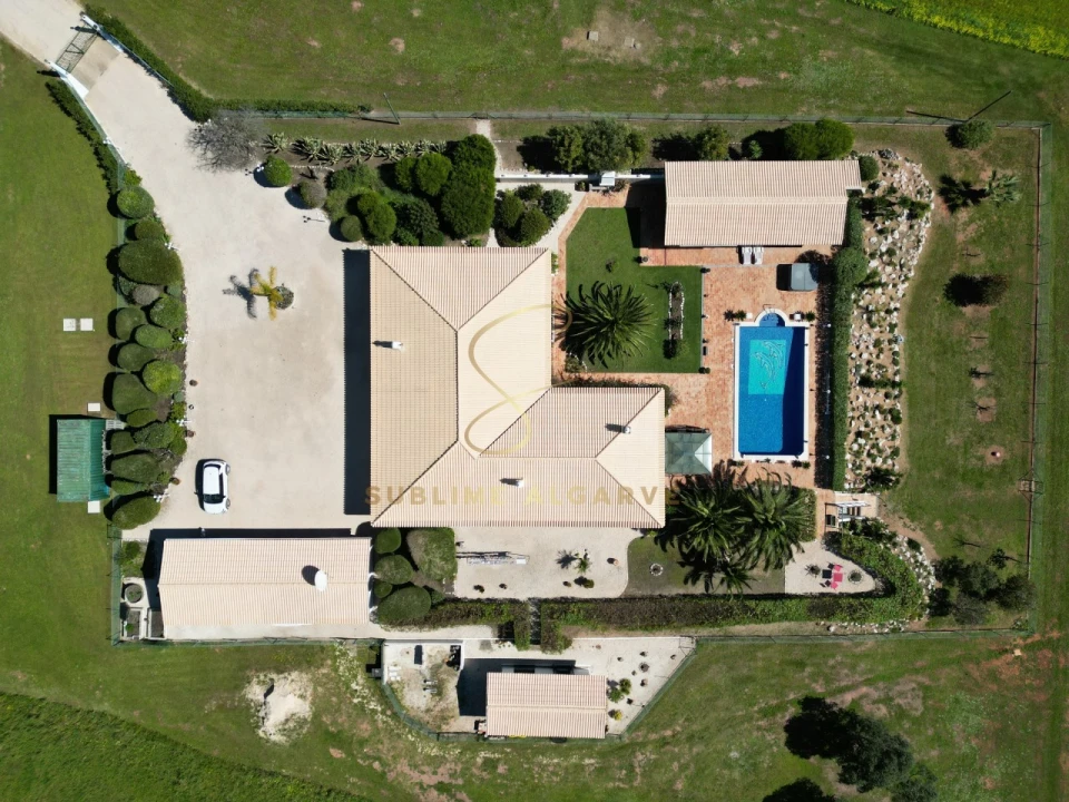 Moradia T4 para Venda em Bensafrim e Barão de São João Foto 29