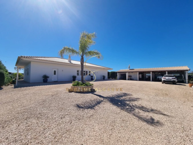 Moradia T4 para Venda em Bensafrim e Barão de São João Foto 27