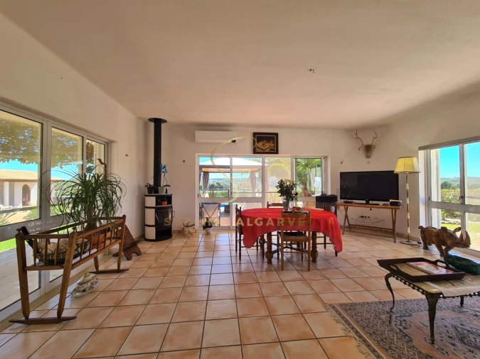 Moradia T4 para Venda em Bensafrim e Barão de São João Foto 10