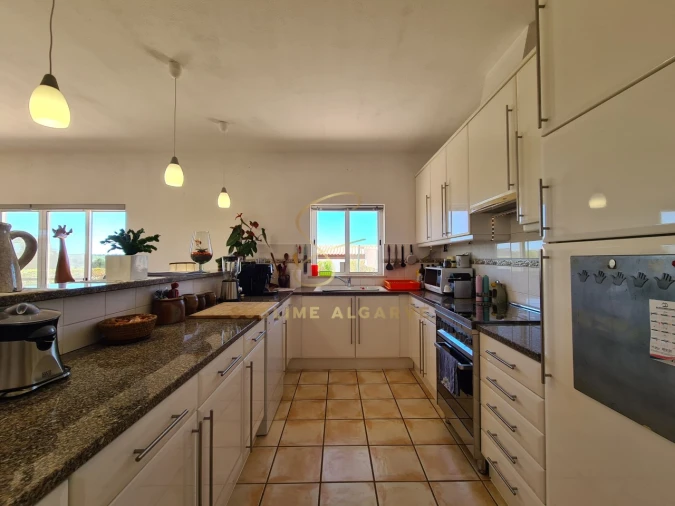 Moradia T4 para Venda em Bensafrim e Barão de São João Foto 9