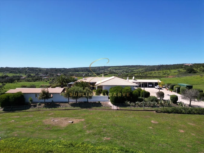 Moradia T4 para Venda em Bensafrim e Barão de São João Foto 28