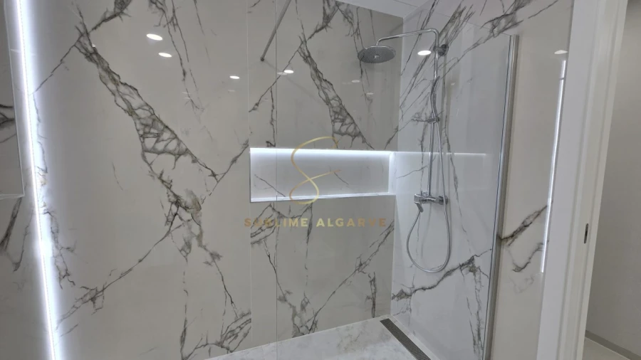 Apartamento T4 para Venda em Lagos (São Sebastião e Santa Maria) Foto 12