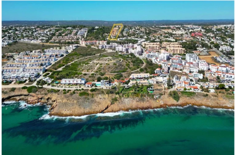 Moradia T3 para Venda em Luz