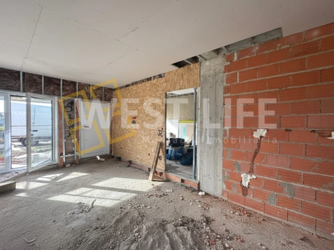 Moradia T3 para Venda em Encarnação Foto 5