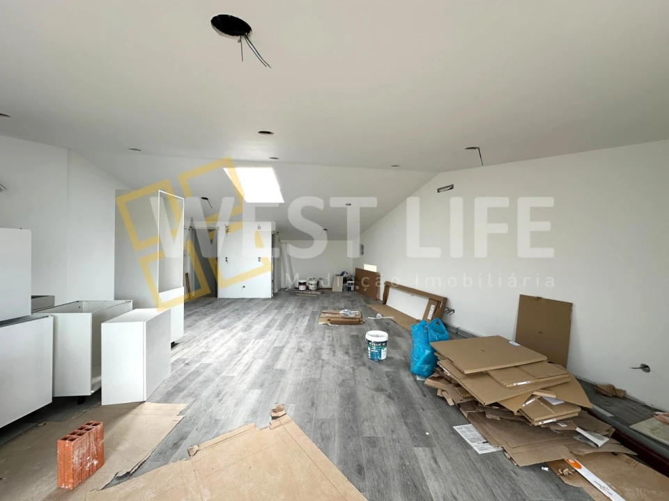 Moradia T3 para Venda em Lourinhã e Atalaia Foto 9