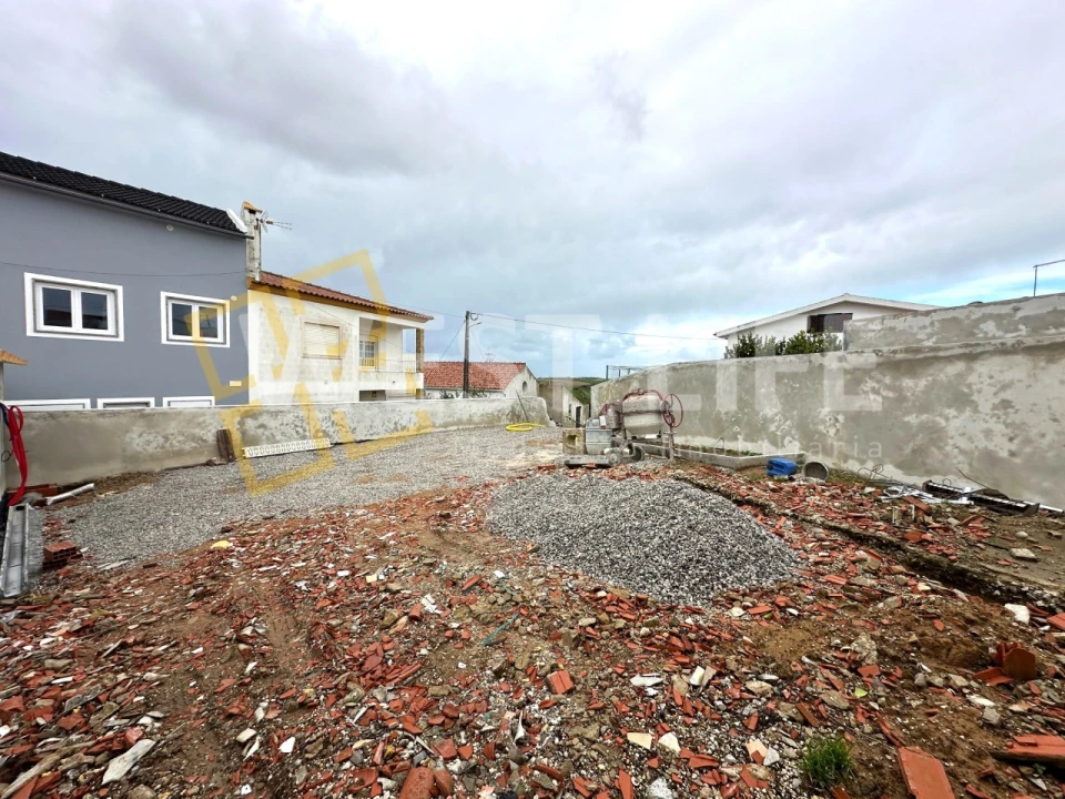 Moradia T3 para Venda em Lourinhã e Atalaia Foto 18