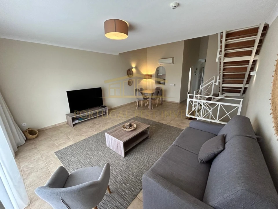 Apartamento T2 para Venda em Estômbar e Parchal Foto 9