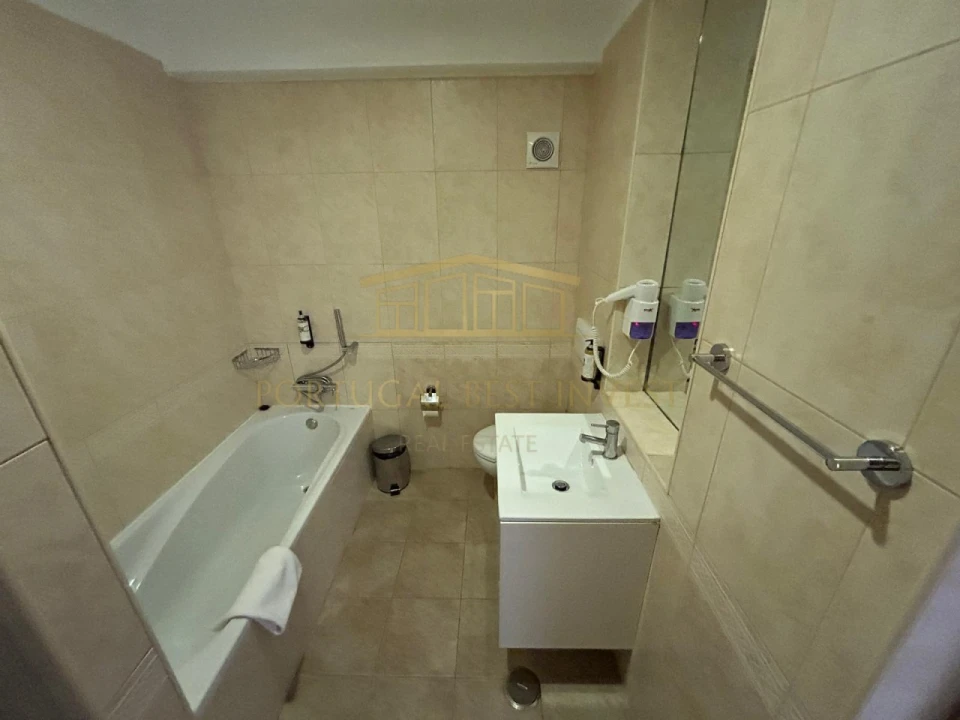 Apartamento T2 para Venda em Estômbar e Parchal Foto 13