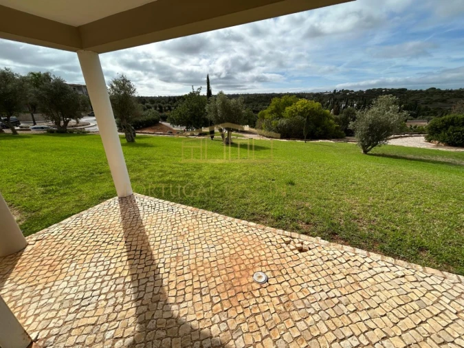 Apartamento T2 para Venda em Estômbar e Parchal Foto 18