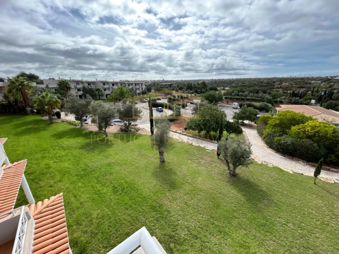 Apartamento T2 para Venda em Estômbar e Parchal Foto 27