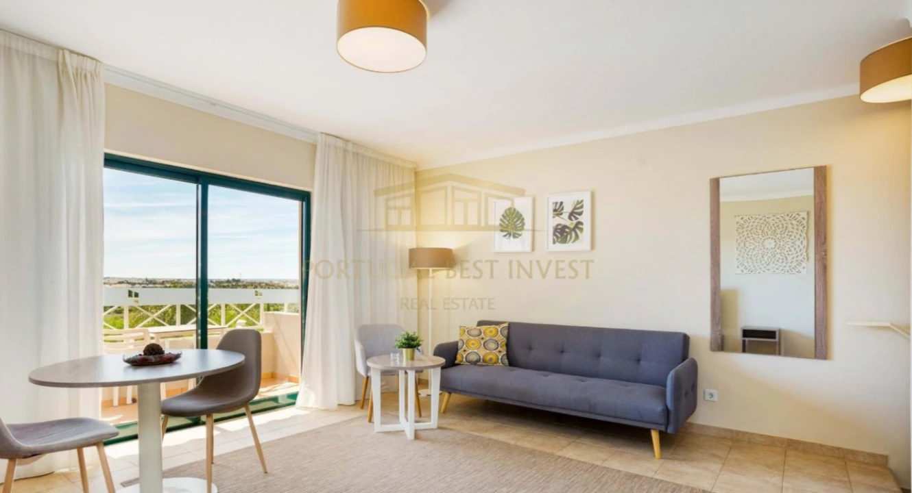 Apartamento para Venda em Estômbar e Parchal Foto 3