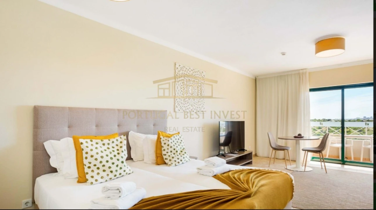 Apartamento para Venda em Estômbar e Parchal Foto 7