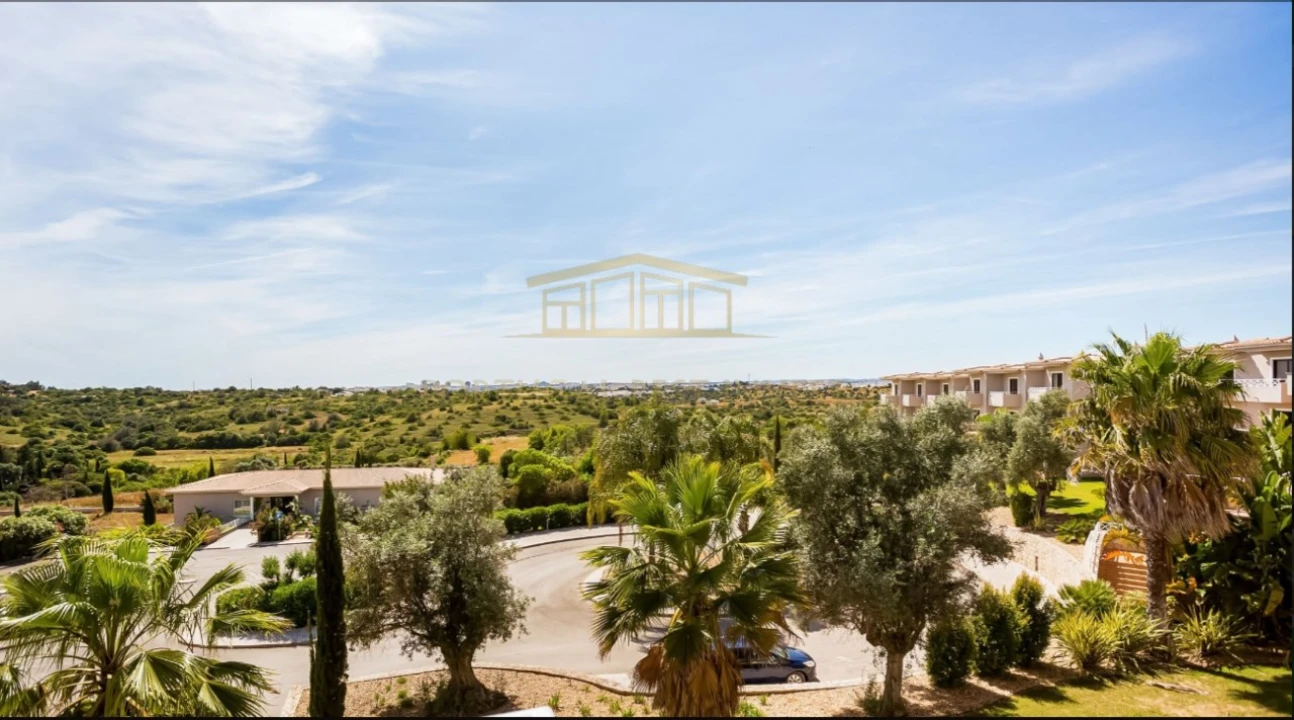 Apartamento para Venda em Estômbar e Parchal Foto 13