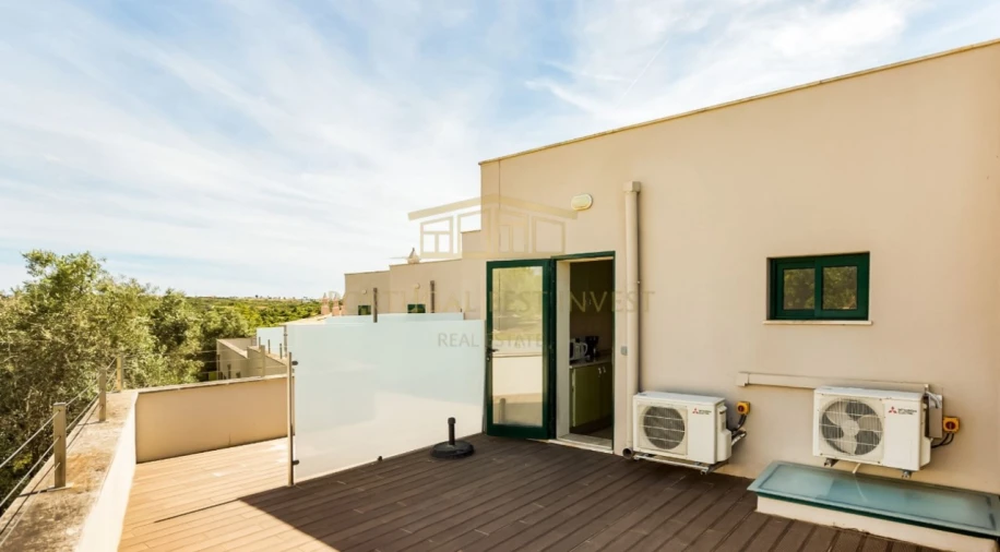 Apartamento para Venda em Estômbar e Parchal Foto 11