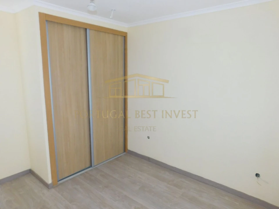 Moradia T6 para Venda em Silves Foto 40