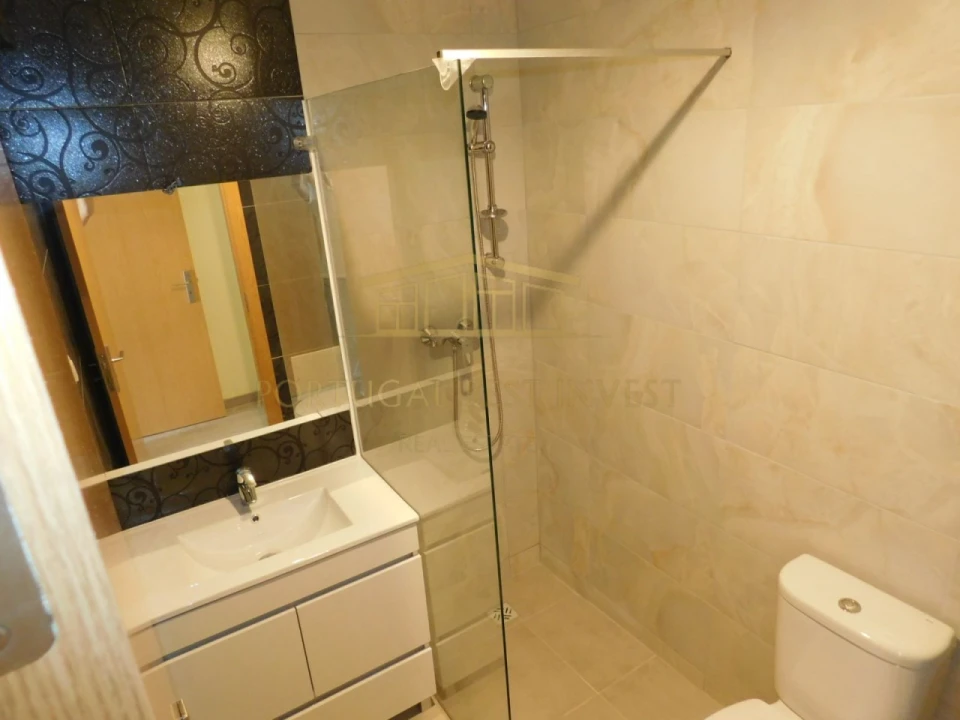 Moradia T6 para Venda em Silves Foto 46