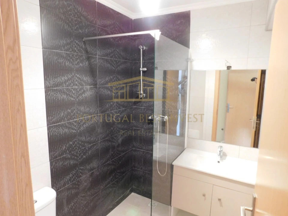 Moradia T6 para Venda em Silves Foto 42