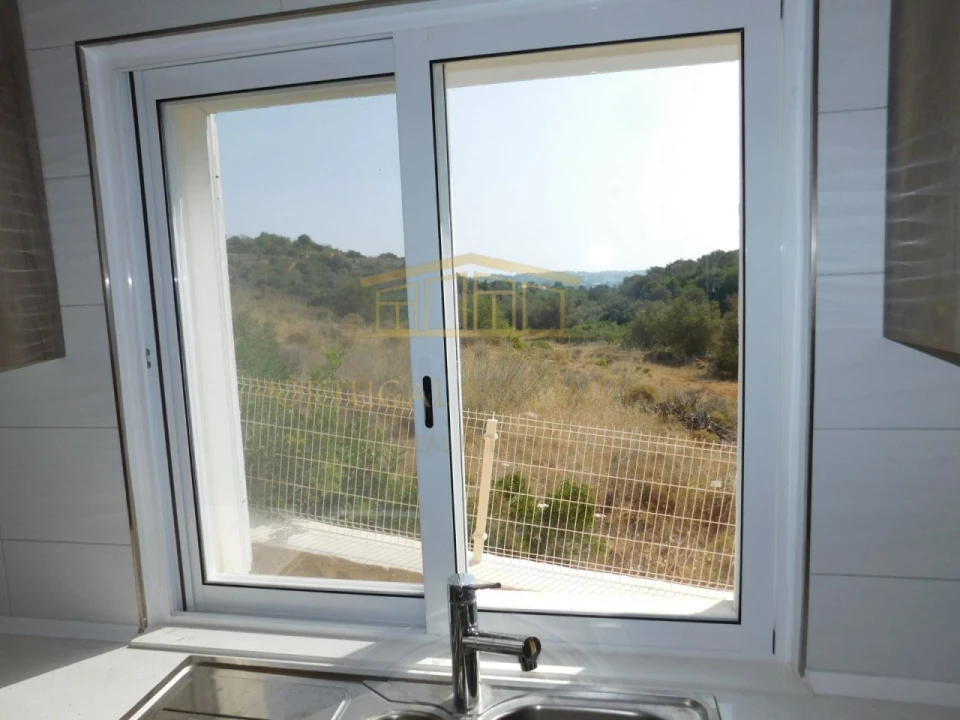 Moradia T6 para Venda em Silves Foto 18