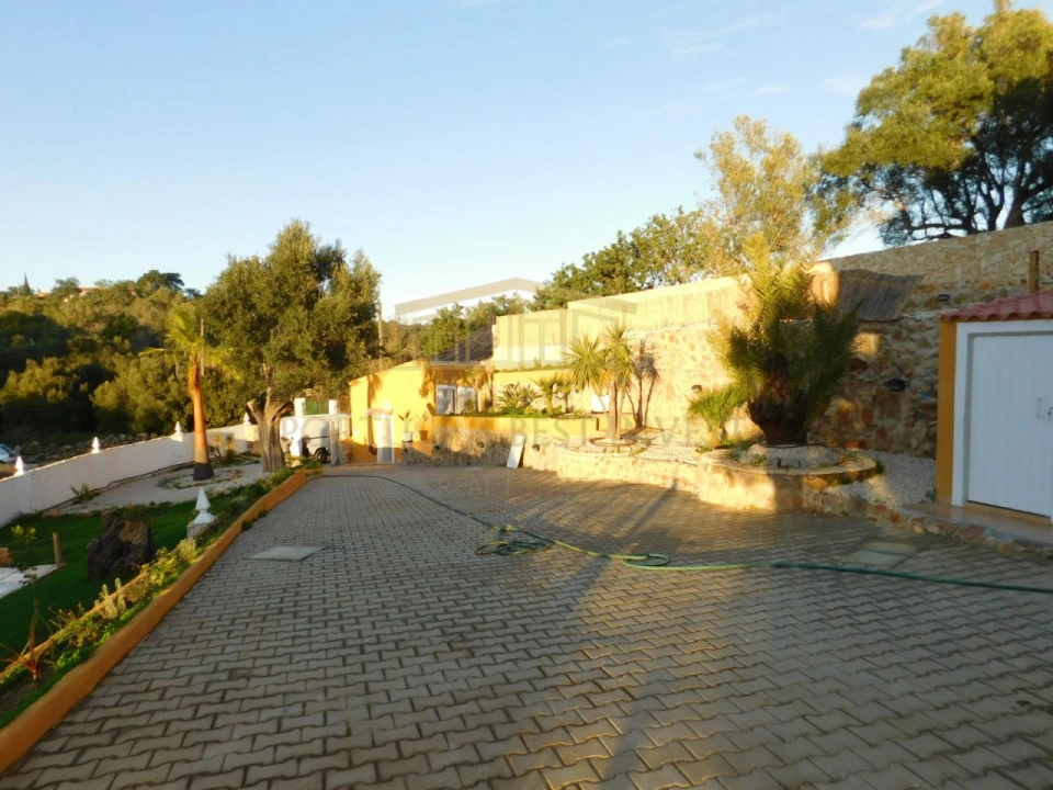 Moradia T6 para Venda em Silves Foto 85