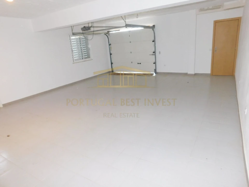 Moradia T6 para Venda em Silves Foto 48