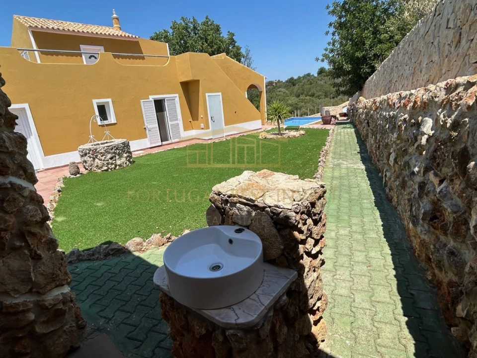 Moradia T6 para Venda em Silves Foto 60