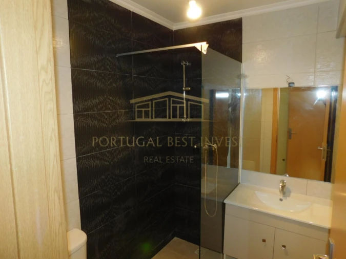 Moradia T6 para Venda em Silves Foto 41