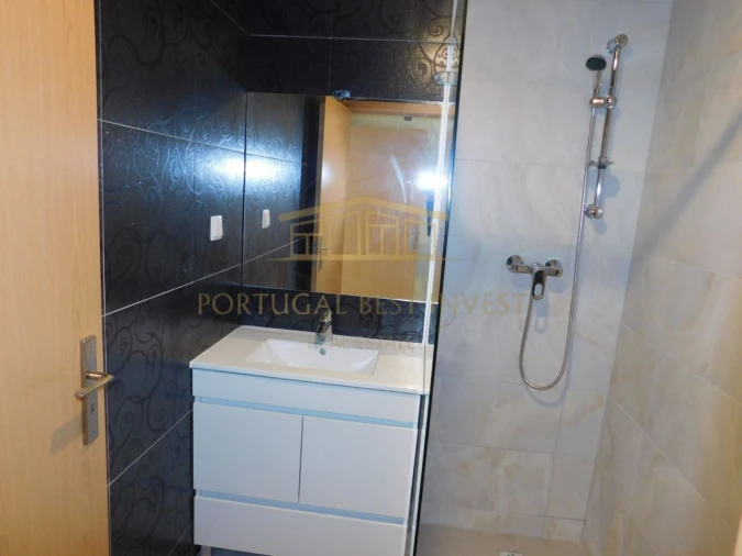 Moradia T6 para Venda em Silves Foto 43