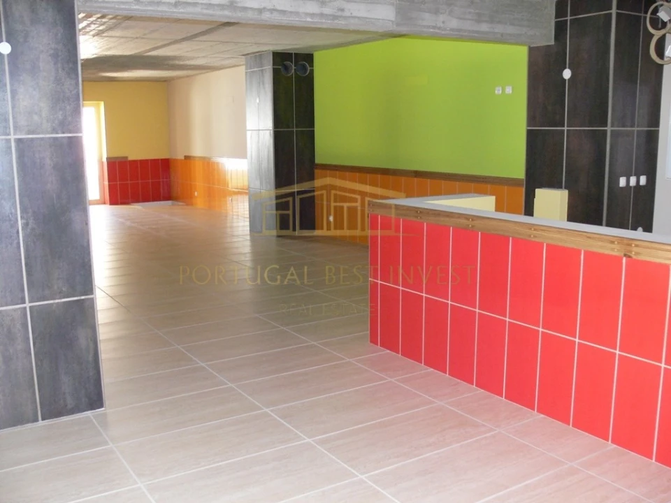 Negócio para Venda em Ferragudo Foto 1