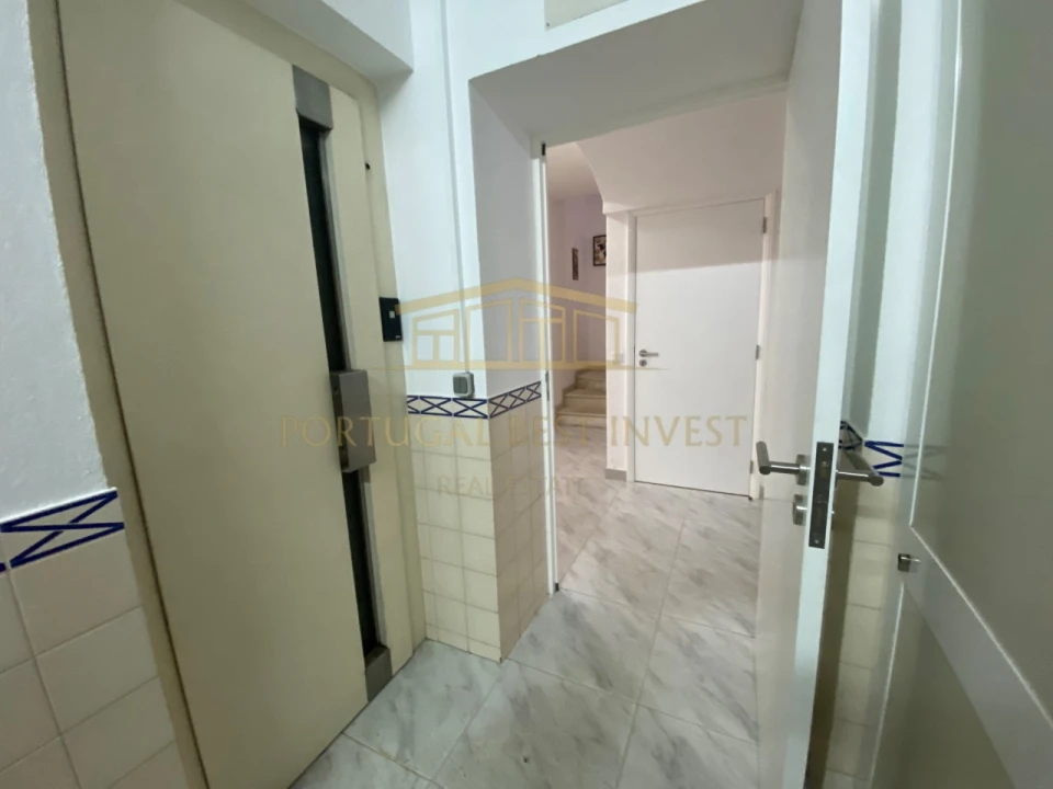 Moradia T7 para Venda em Portimão Foto 18