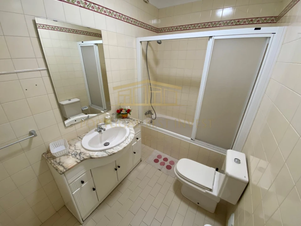 Moradia T7 para Venda em Portimão Foto 34
