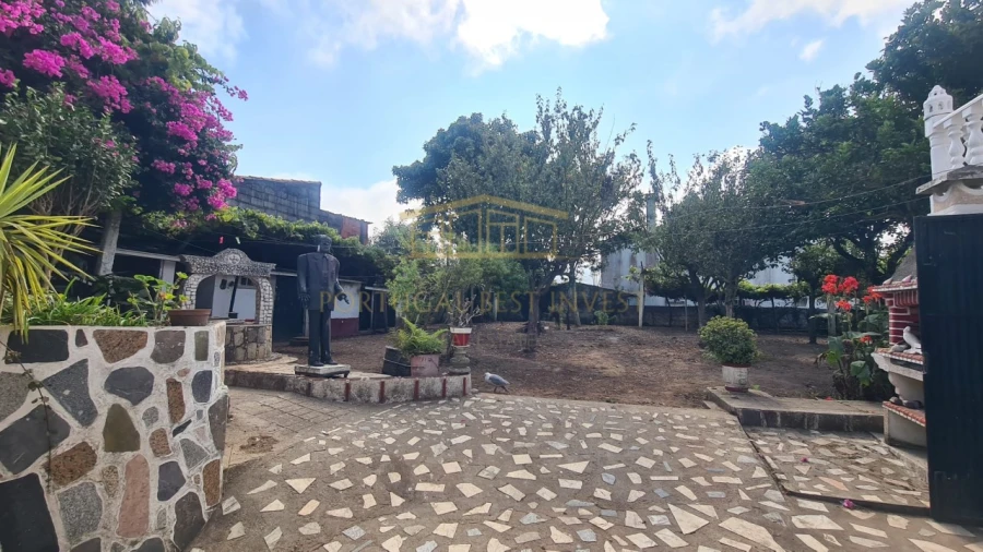 Moradia T3 para Venda em Azurara Foto 1