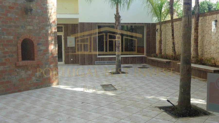 Loja para Venda em Ferragudo