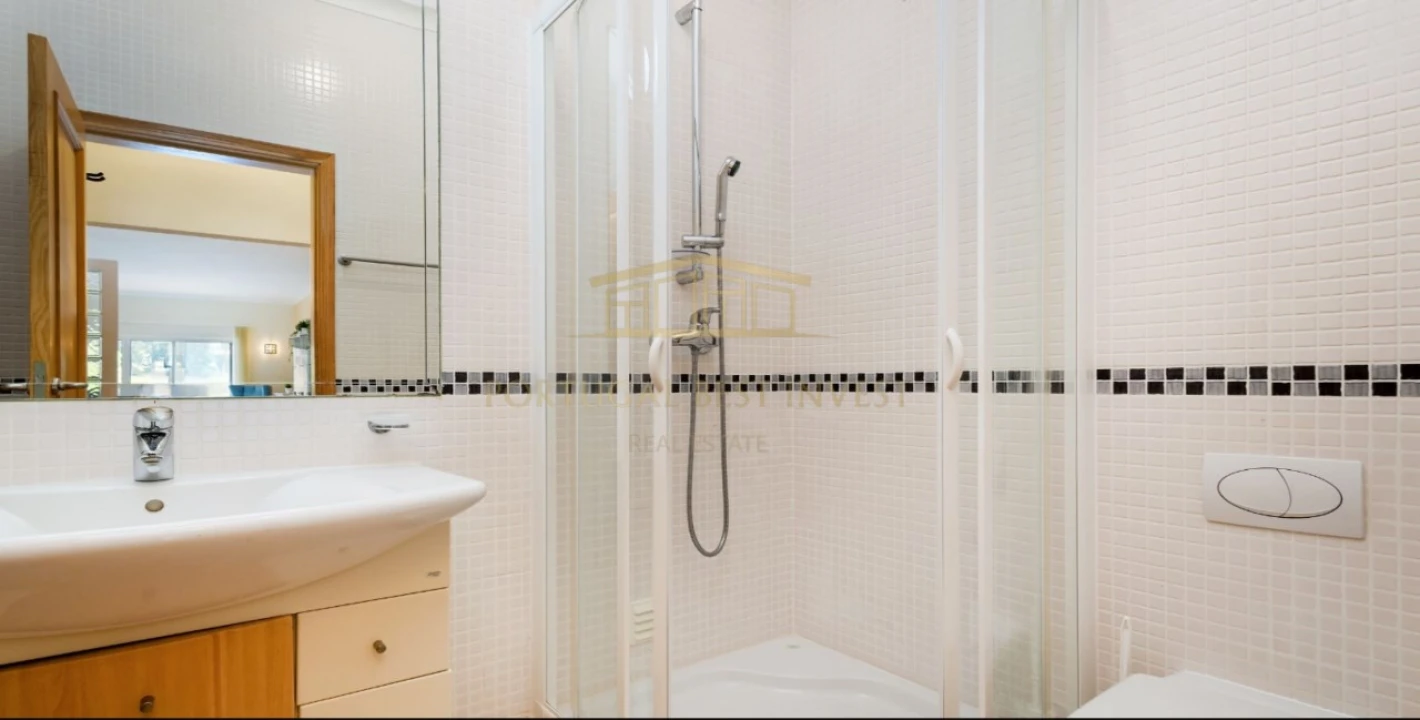 Moradia T4 para Venda em Lagoa e Carvoeiro Foto 24