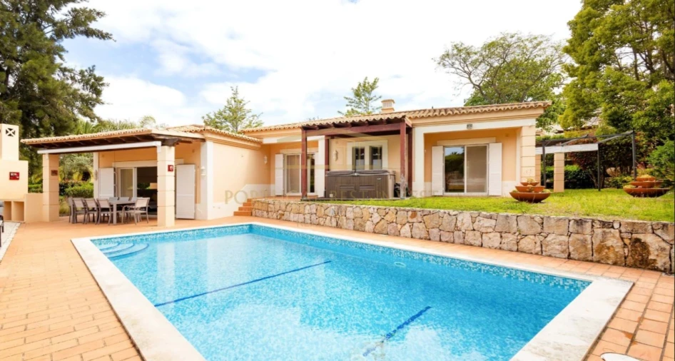 Moradia T4 para Venda em Lagoa e Carvoeiro Foto 1