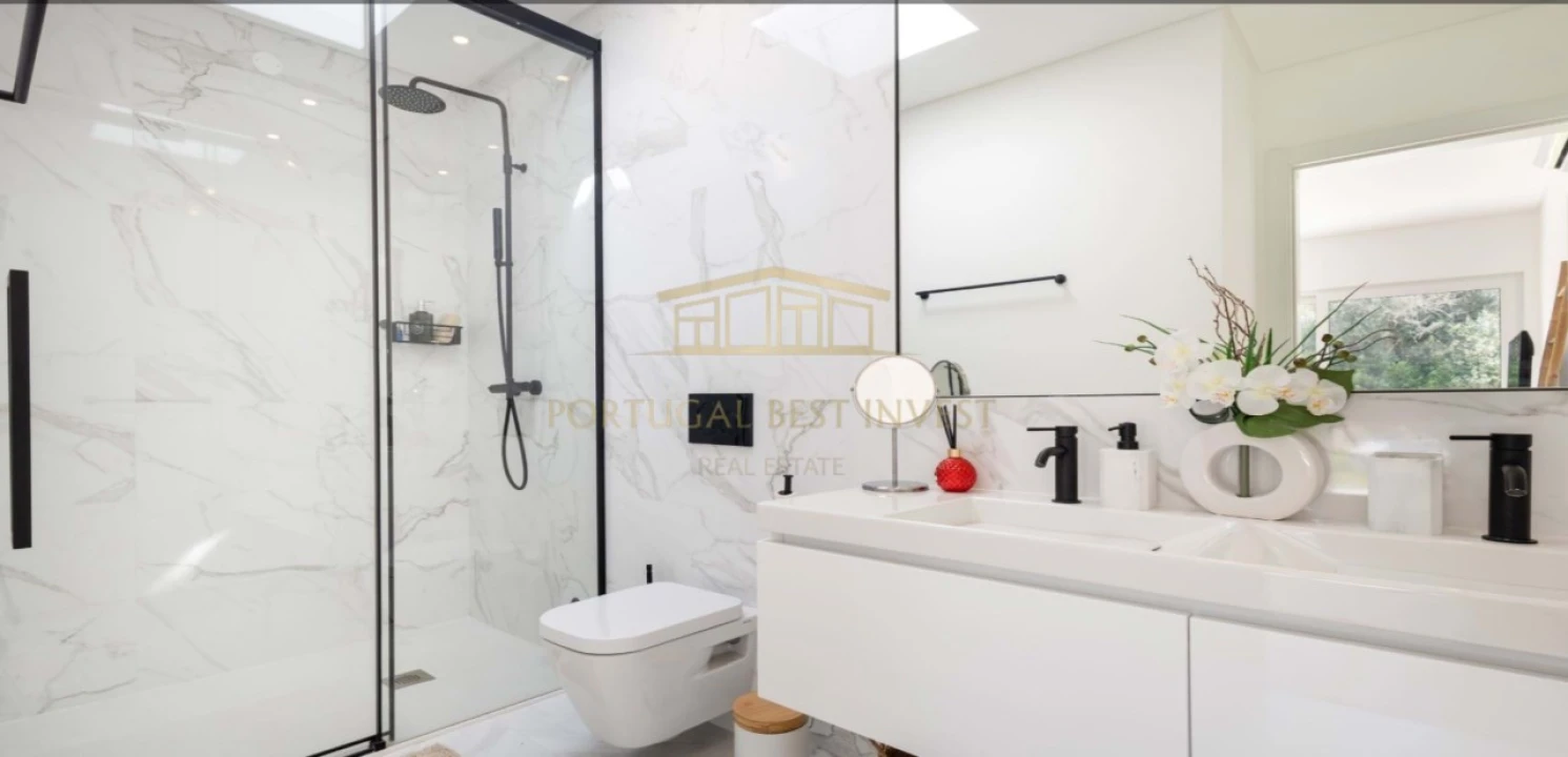 Moradia T3 para Venda em Ferragudo Foto 13