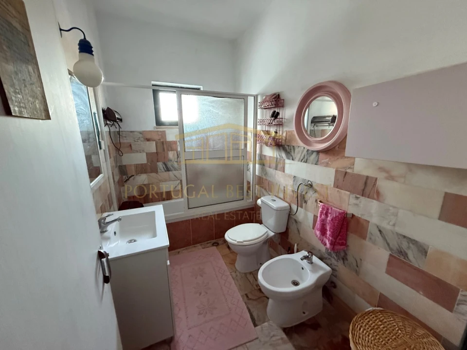 Moradia T5 para Venda em Alvor Foto 8