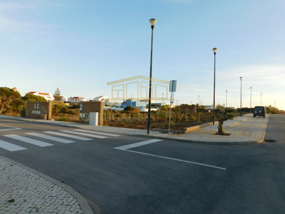 Terreno para Venda em Vila de Sagres Foto 1