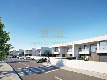 Moradia T4 para Venda em Lagos (São Sebastião e Santa Maria)