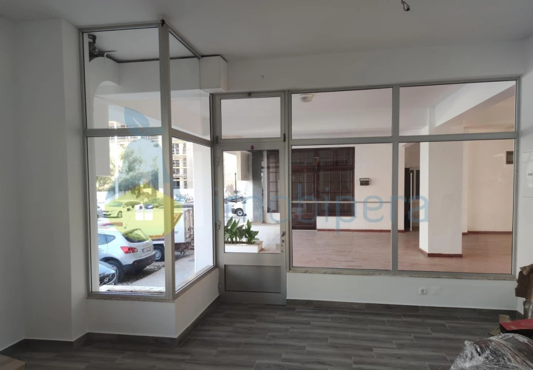 Loja para Venda em Armação de Pera Foto 2