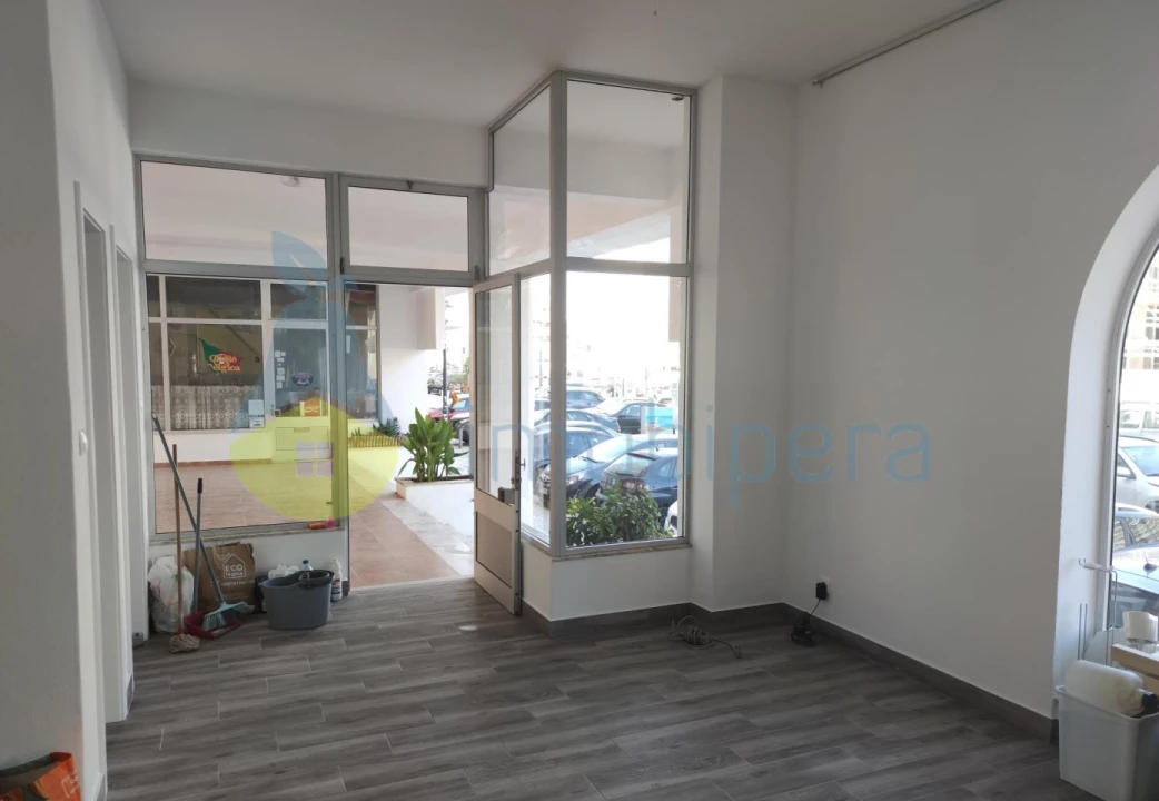 Loja para Venda em Armação de Pera Foto 3