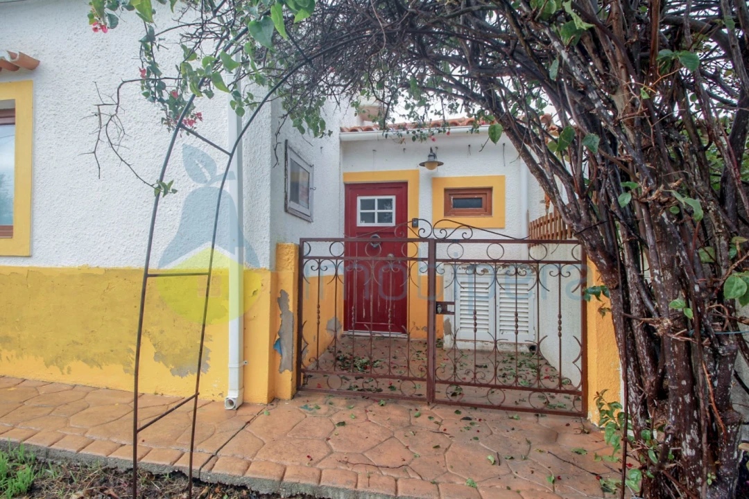 Moradia T3 para Venda em Albufeira e Olhos de Água Foto 2