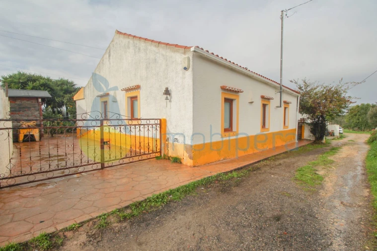 Moradia T3 para Venda em Albufeira e Olhos de Água Foto 1