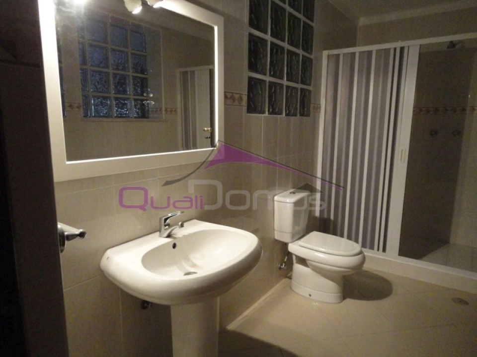 Moradia T4 para Venda em Nossa Sra de Fatima Foto 60